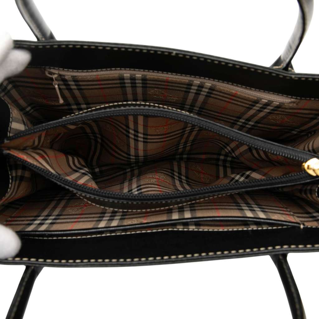 Burberry Leather Handbag Black Leather Good condition - Model View