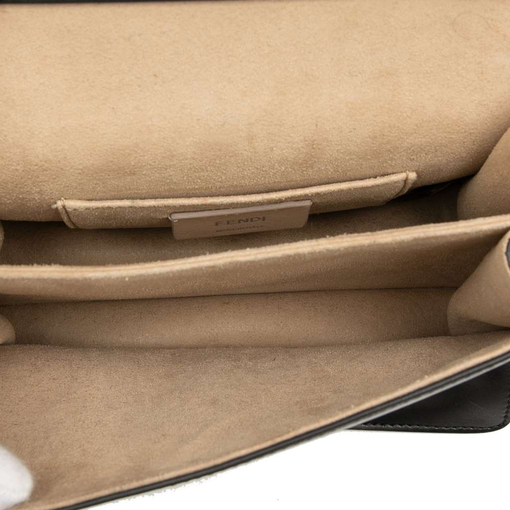 Fendi Mini Scalloped Leather and Pearls Kan I Crossbody Black Leather Good condition - Model View