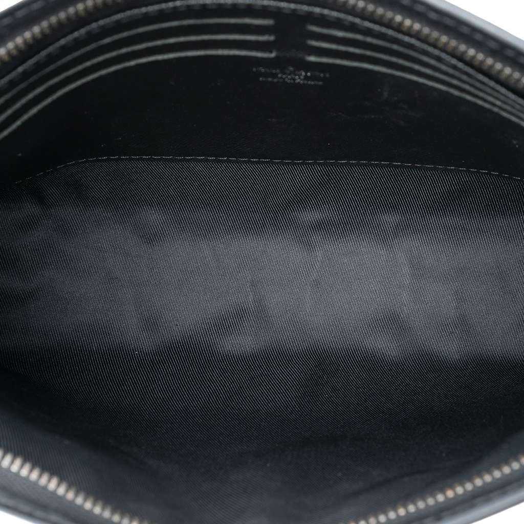 Louis Vuitton Monogram Eclipse Pochette Voyage MM Black Good condition - Model View