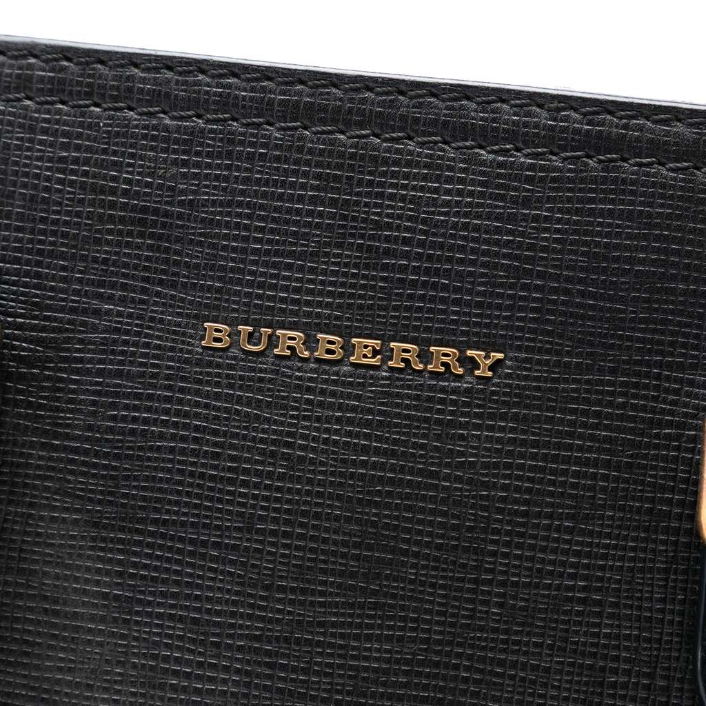 Burberry Leather and Mega Check Canvas Banwell Tote Black Leather Good condition - Box View