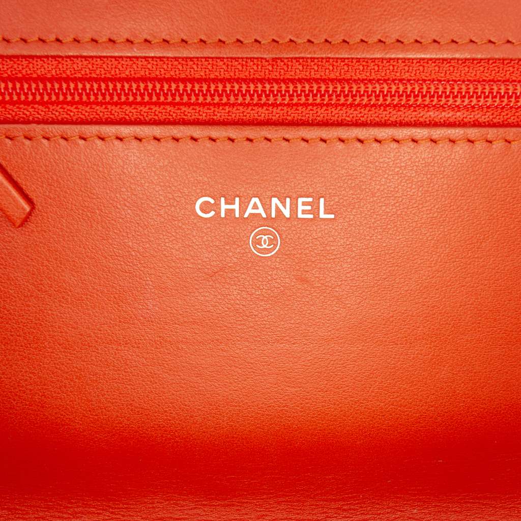 Chanel Quilted Caviar Boy Wallet on Chain Orange Leather Good condition - Box View