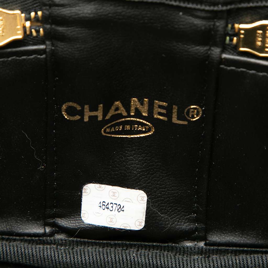 Chanel CC Caviar Vanity Case Black Leather Good condition - Box View