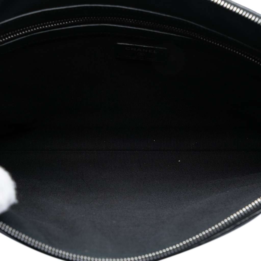 Chanel Medium Croc Embossed Calfskin Gabrielle Cosmetic Case Black Leather Good condition - Model View