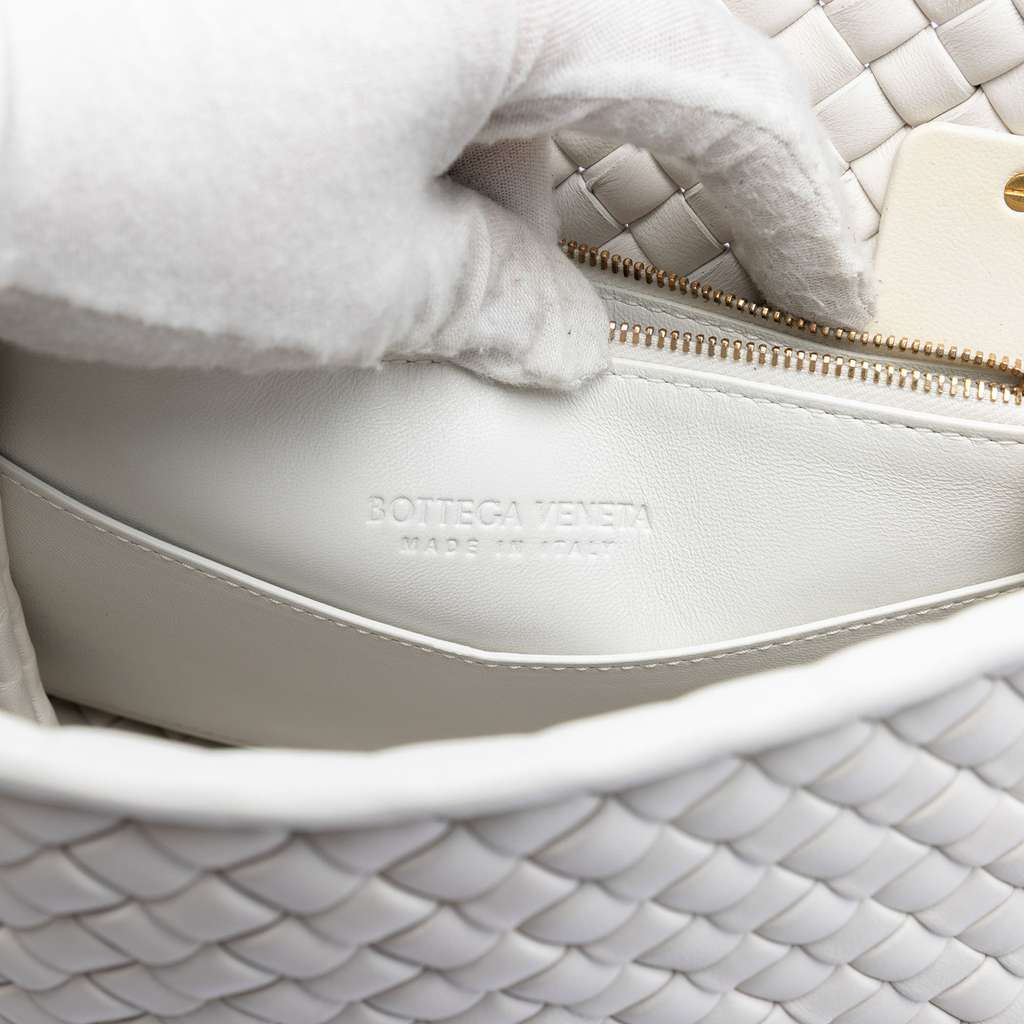 Bottega Veneta Nappa Intrecciato Patti Shoulder Bag White Leather Good condition - Box View