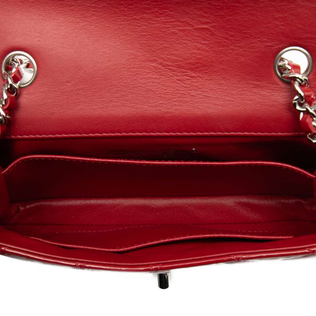 Chanel Extra Mini Rectangular Classic Patent Single Flap Red Leather Good condition - Model View
