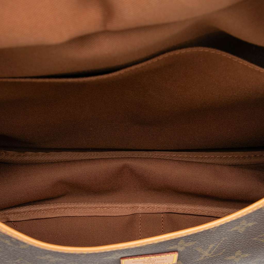 Louis Vuitton Monogram Saumur 35 Brown Good condition - Model View
