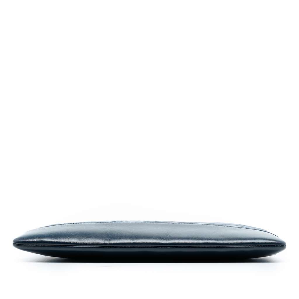 Chanel Medium Aged Calfskin Gabrielle O Case Clutch Blue Leather Good condition - Inside View