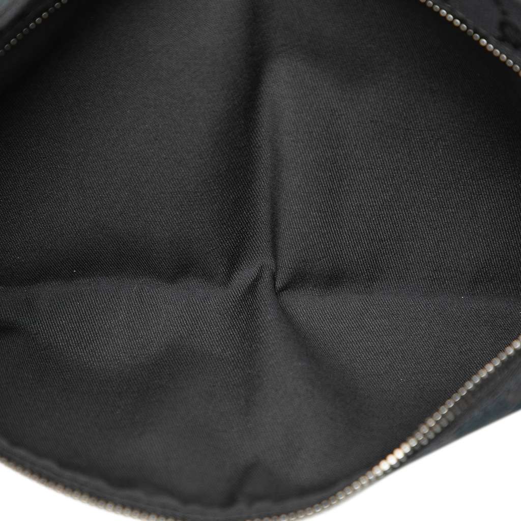 Gucci GG Canvas Double Pocket Belt Bag Black Canvas Good condition - Model View