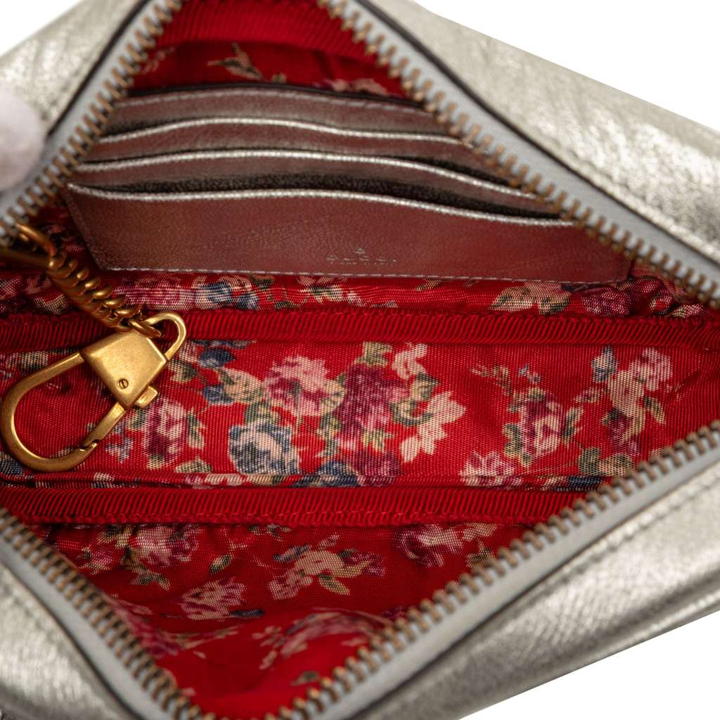 Gucci Mini Quilted Leather Web Trapuntata Crossbody Silver Leather Good condition - Model View