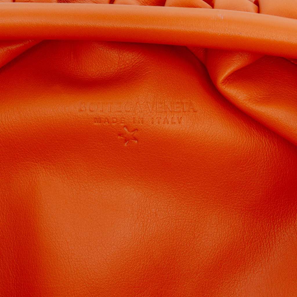 Bottega Veneta Lambskin The Pouch Orange Leather Good condition - Box View