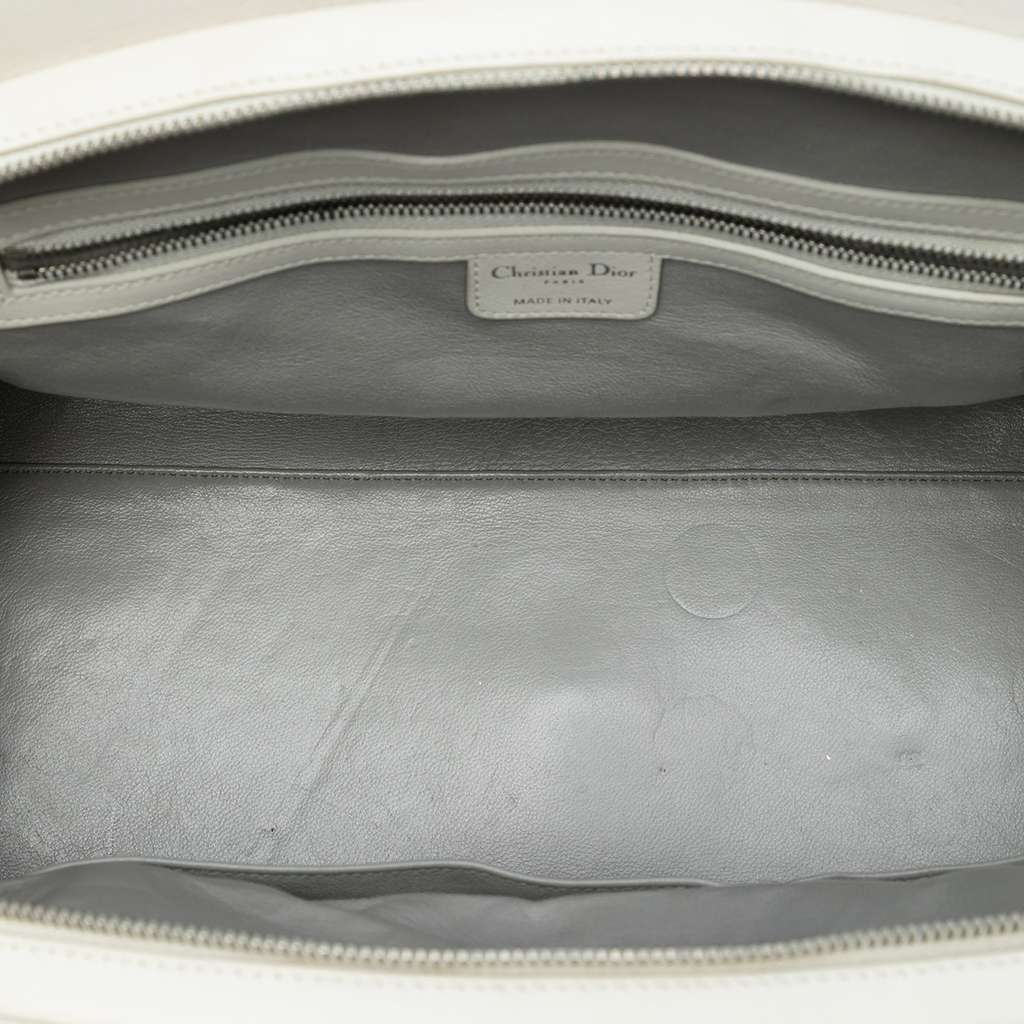 Dior Large Calfskin My Dior Frame Handbag White Leather Good condition - Model View