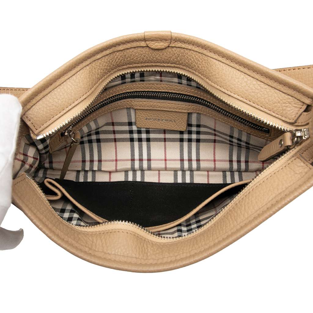 Burberry Leather Shoulder Bag Brown Leather Good condition - Model View