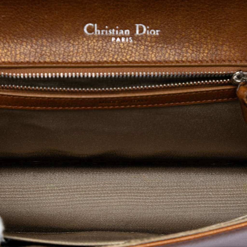 Dior Medium Goatskin Diorama Flap Brown Leather Good condition - Model View