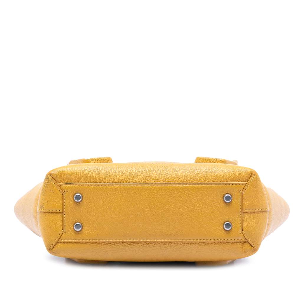 Bottega Veneta Small Goatskin Maxi Intrecciato Arco Satchel Yellow Leather Good condition - Inside View