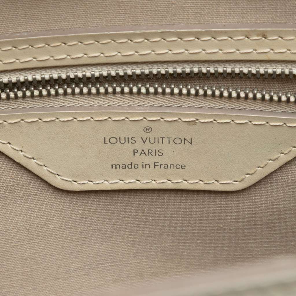 Louis Vuitton Epi Brea GM White Leather Good condition - Box View
