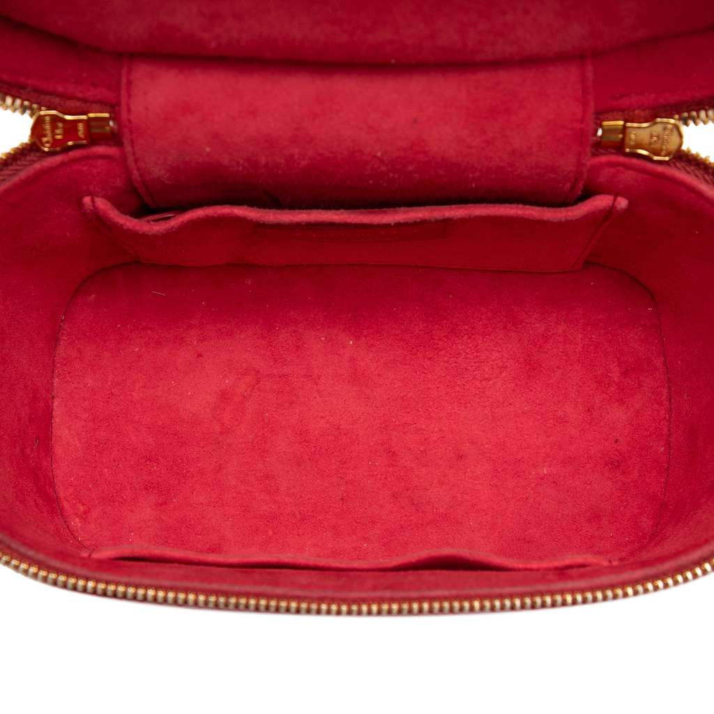 Dior Small Lambskin Cannage DiorTravel Vanity Case Red Leather Good condition - Model View