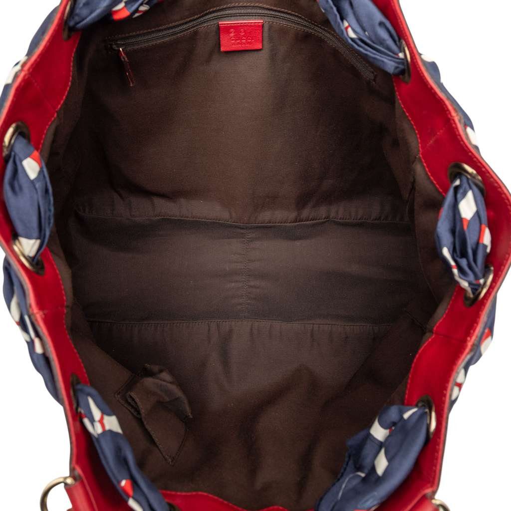 Gucci Large GG Canvas Positano Tote Red Canvas Good condition - Model View