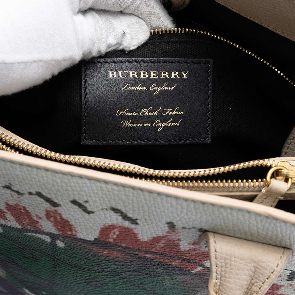 Burberry Medium Leather and House Check Canvas Pallas Head Banner Satchel White Leather Good condition - Box View