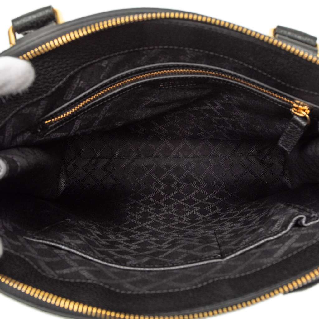 Versace Leather La Medusa Tote Black Leather Good condition - Model View