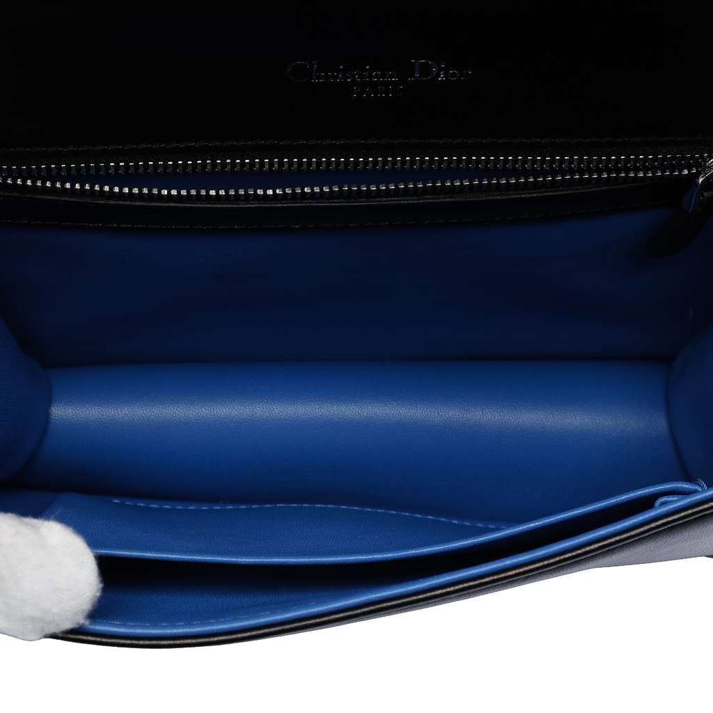 Dior Medium Calfskin Stitch Diorama Flap Black Leather Good condition - Model View