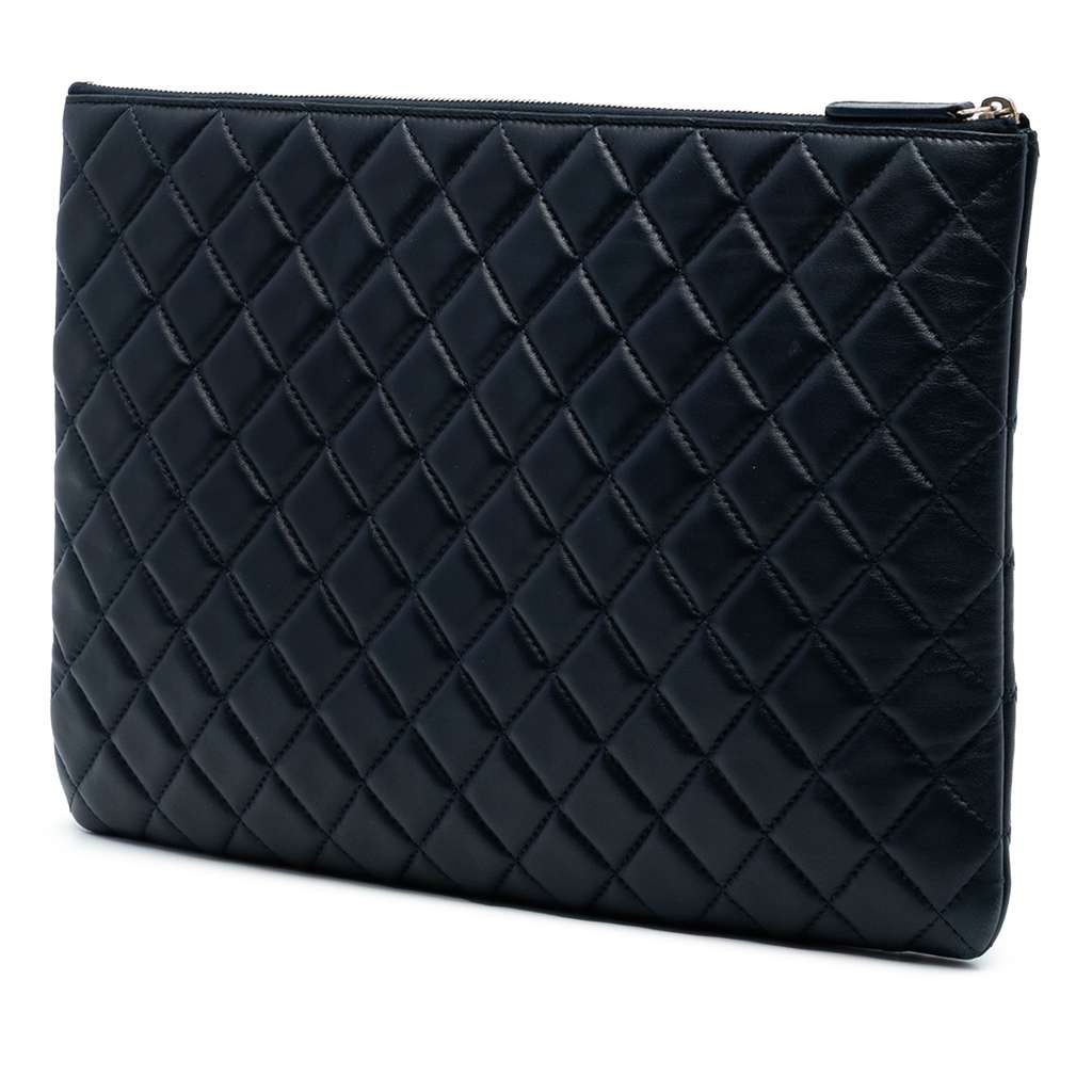 Chanel Large Quilted Lambskin O Case Clutch Blue Leather Good condition - Back View