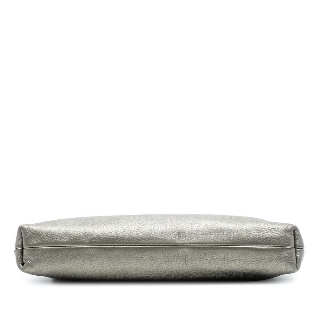 Gucci Metallic Leather Sienna Tassel Clutch Gold Leather Good condition - Inside View