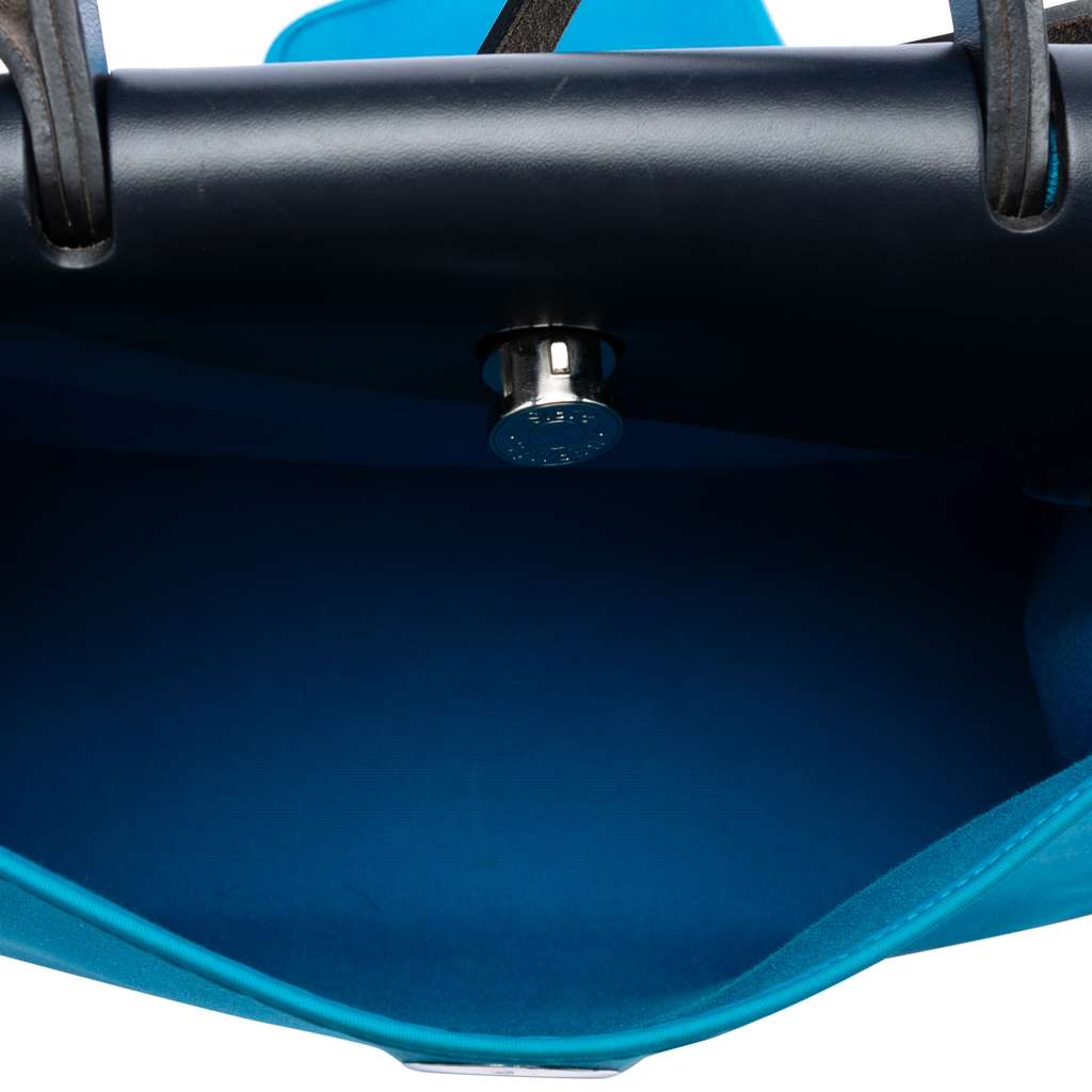 Hermès Toile Herbag Zip 31 Blue Canvas Good condition - Model View