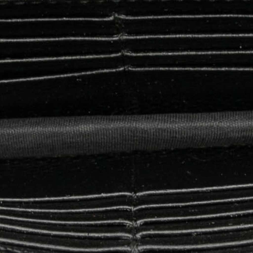 Gucci Leather Interlocking G Dollar Wallet on Chain Black Leather Good condition - Model View