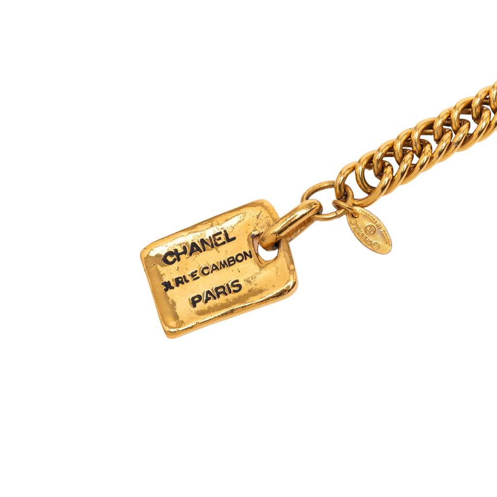 Chanel Gold Plated CC Medallion 31 Rue Cambon Paris Chain Link Belt Gold Metal Good condition - Model View