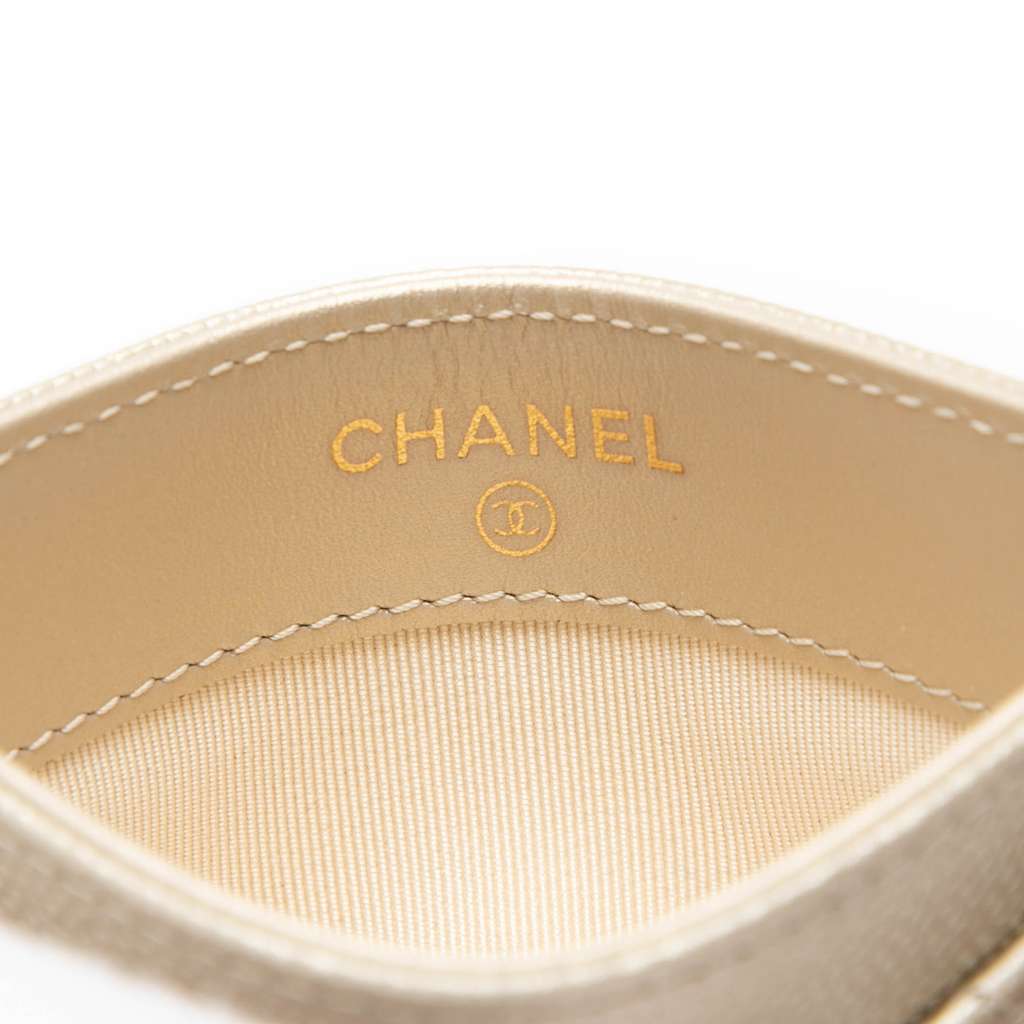 Chanel CC Quilted Caviar Card Holder Gold Leather Good condition - Box View
