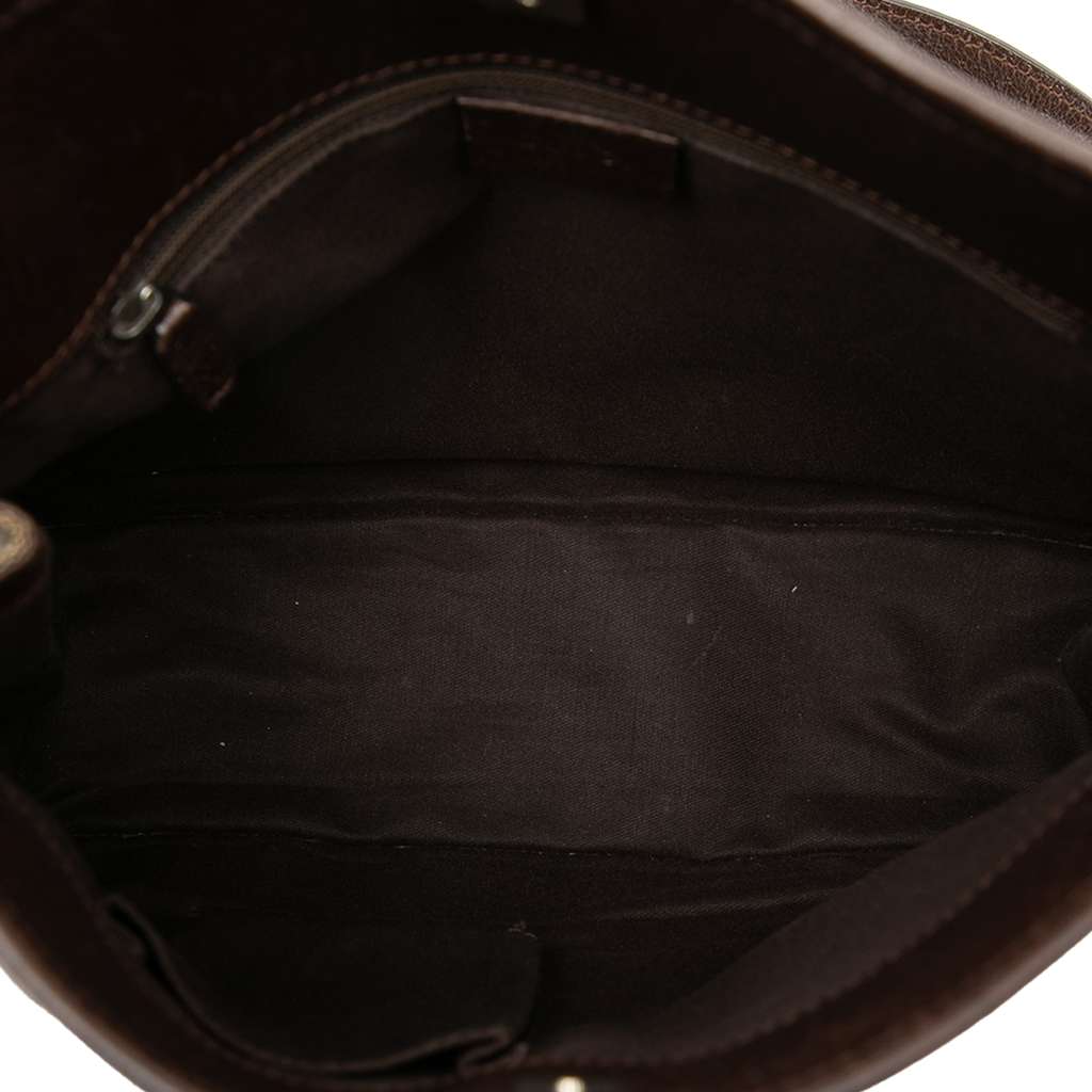 Gucci GG Canvas Eclipse Crossbody Brown Canvas Good condition - Model View