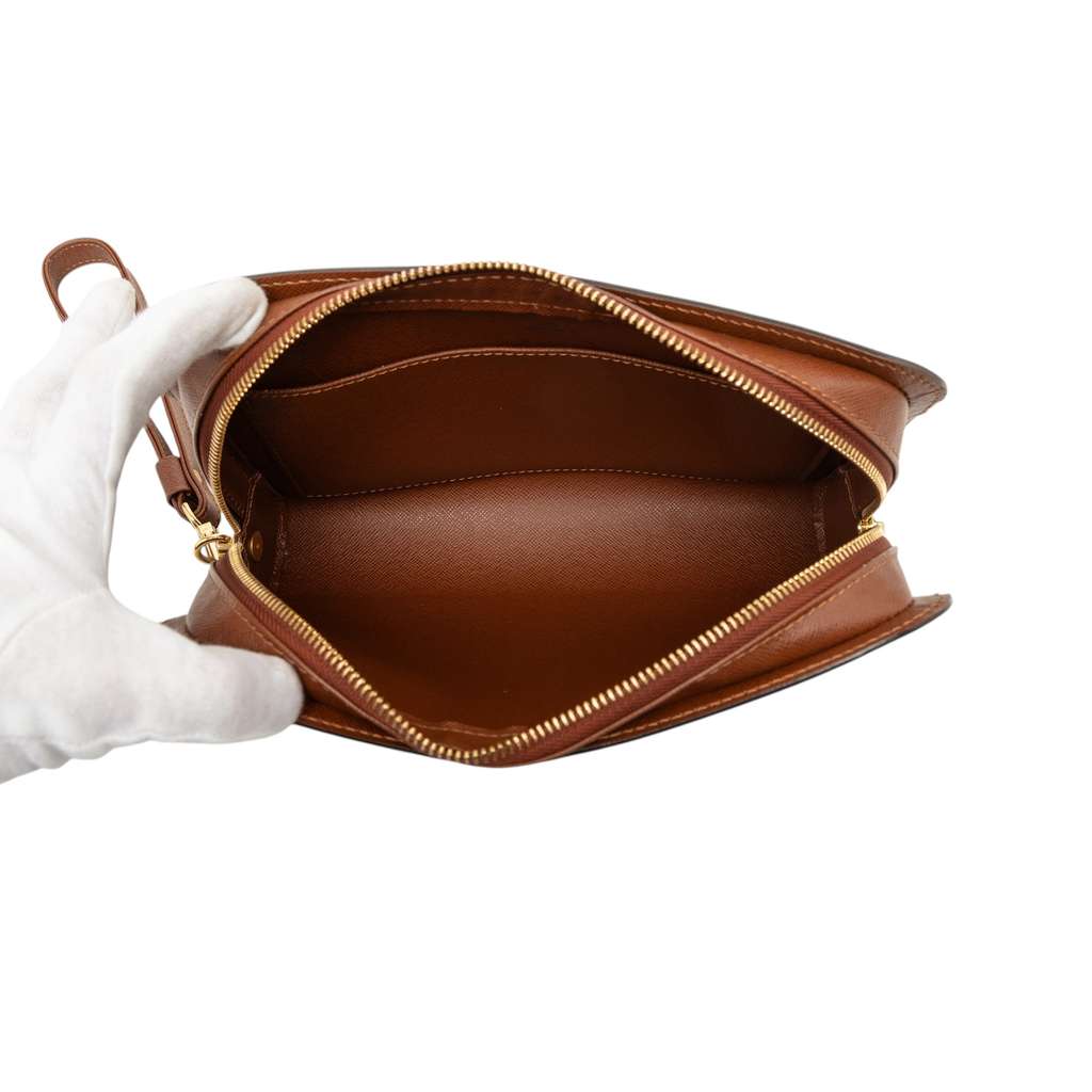 Louis Vuitton Monogram Orsay Brown Good condition - Model View