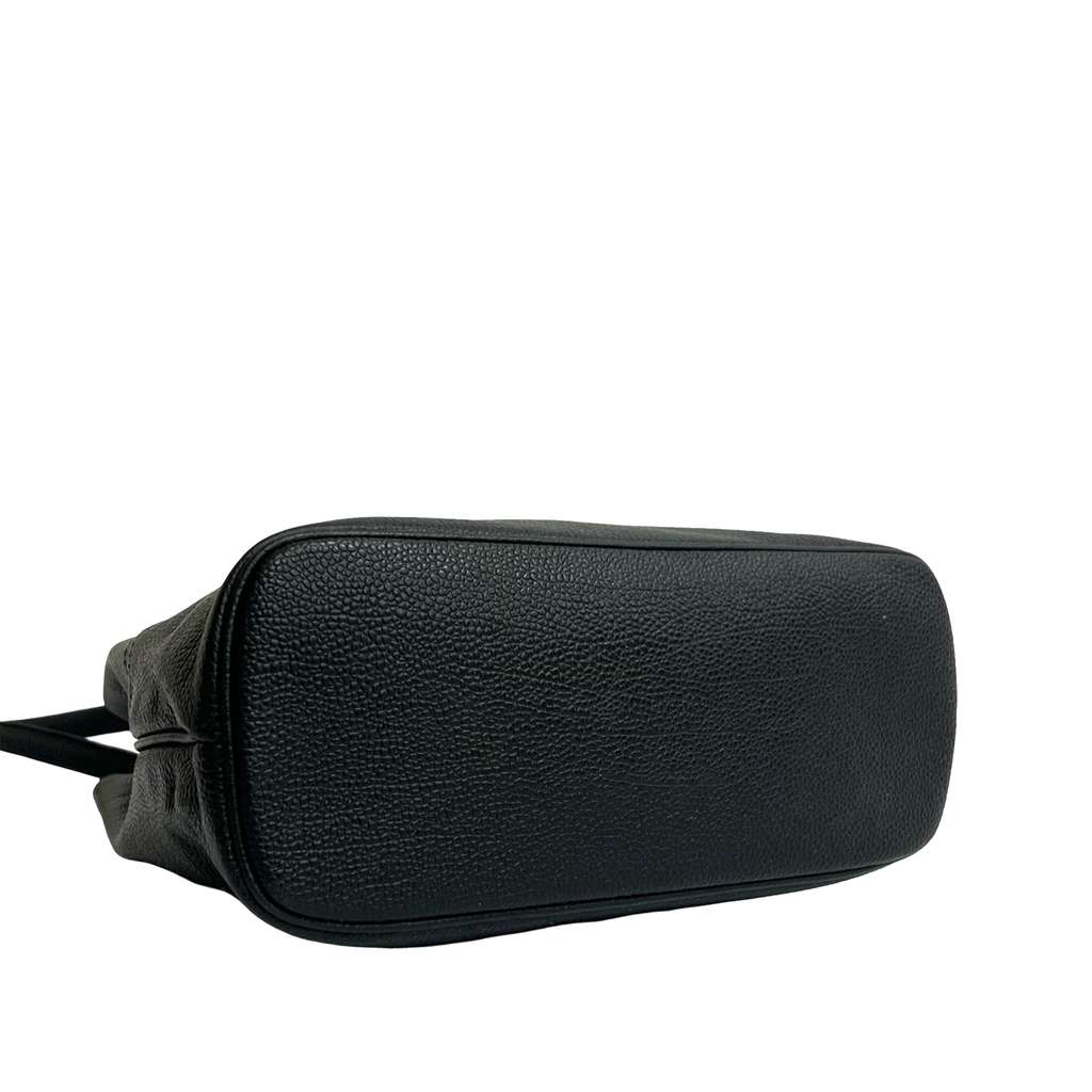 Saint Laurent Grained Leather Drawstring Bucket Bag Black Leather Good condition - Model View