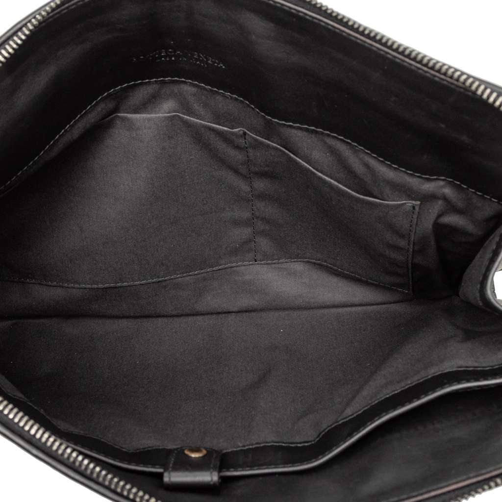 Bottega Veneta Nappa Intrecciato Clutch Black Leather Good condition - Model View