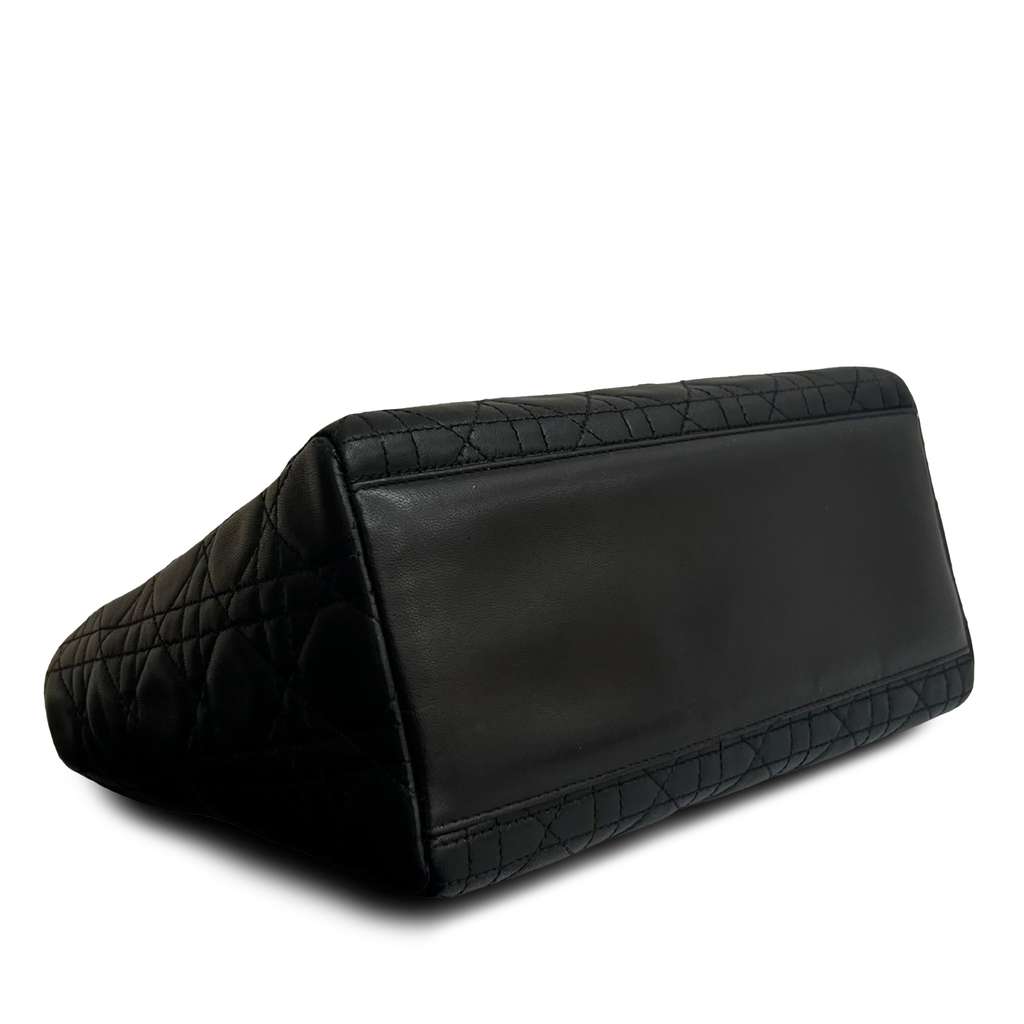 Dior Medium Lambskin Cannage Lady Dior Black Leather Good condition - Inside View