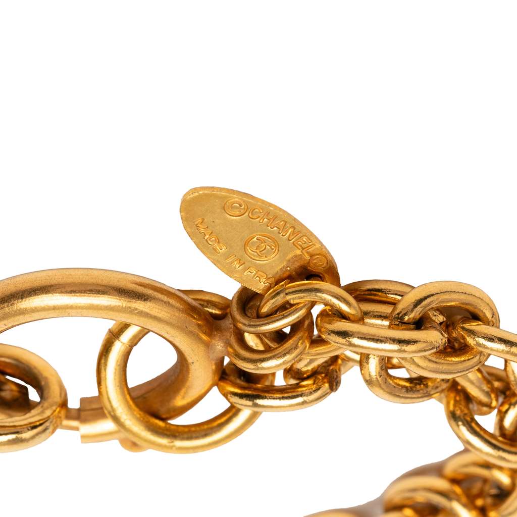 Chanel Gold Plated CC Quilted Pendant Necklace Gold Metal Good condition - Box View