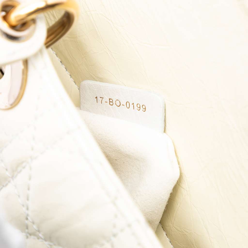 Dior Mini Crinkled Calfskin Cannage Lady Dior White Leather Good condition - Box View