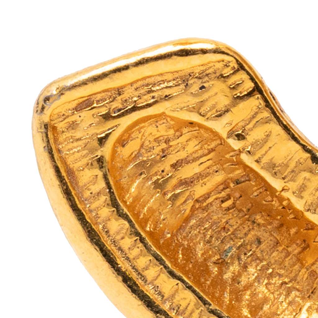 Chanel Gold Plated CC Quilted Brooch Gold Metal Good condition - Box View