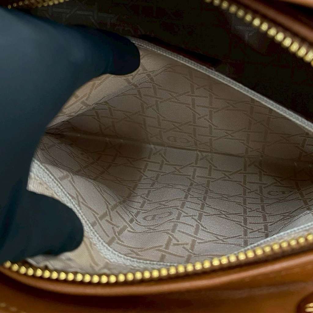 Dior Medium Lambskin Cannage Lady Dior Brown Leather Good condition - Model View