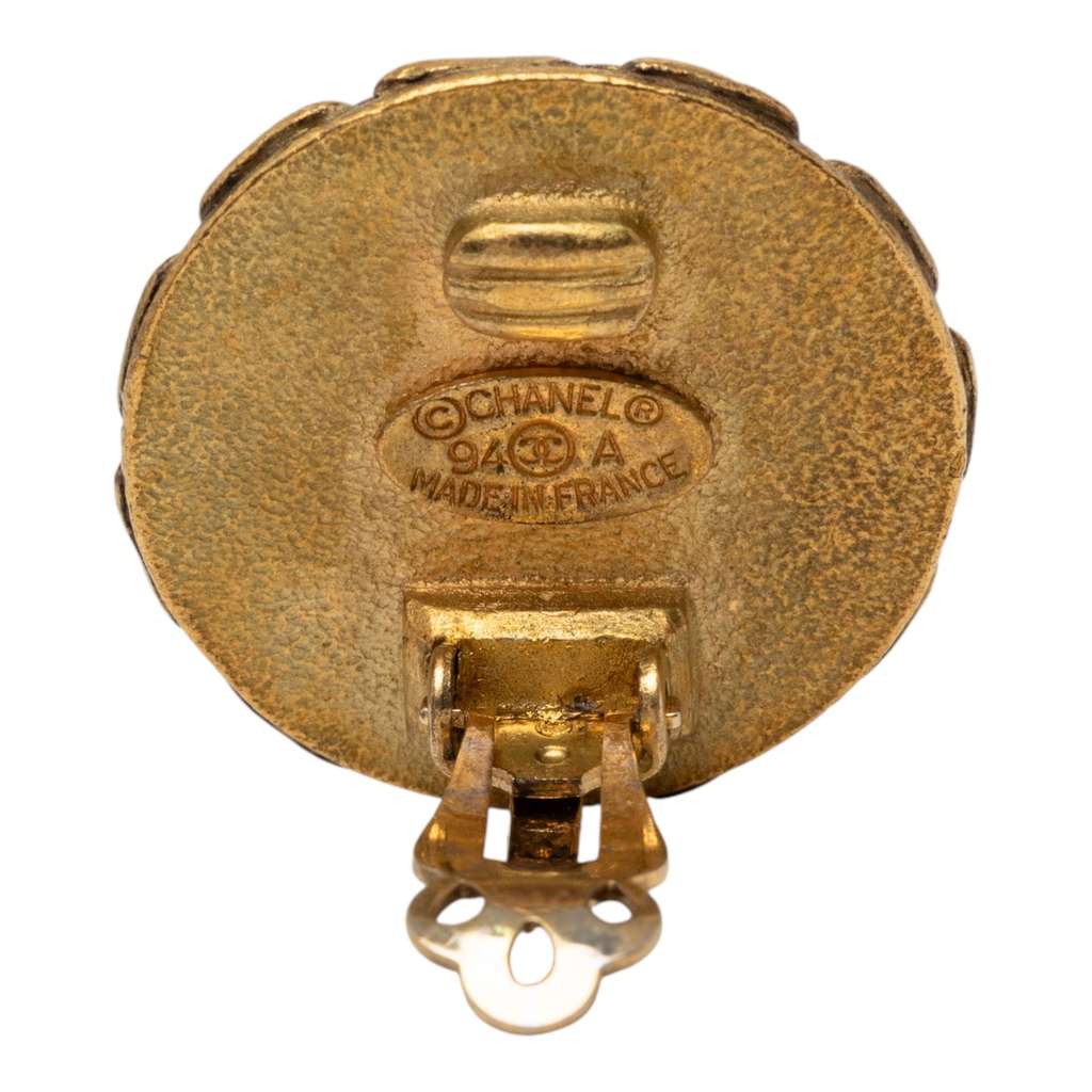 Chanel Gold Plated Resin CC Chain Round Clip On Earrings Gold Metal Good condition - Inside View