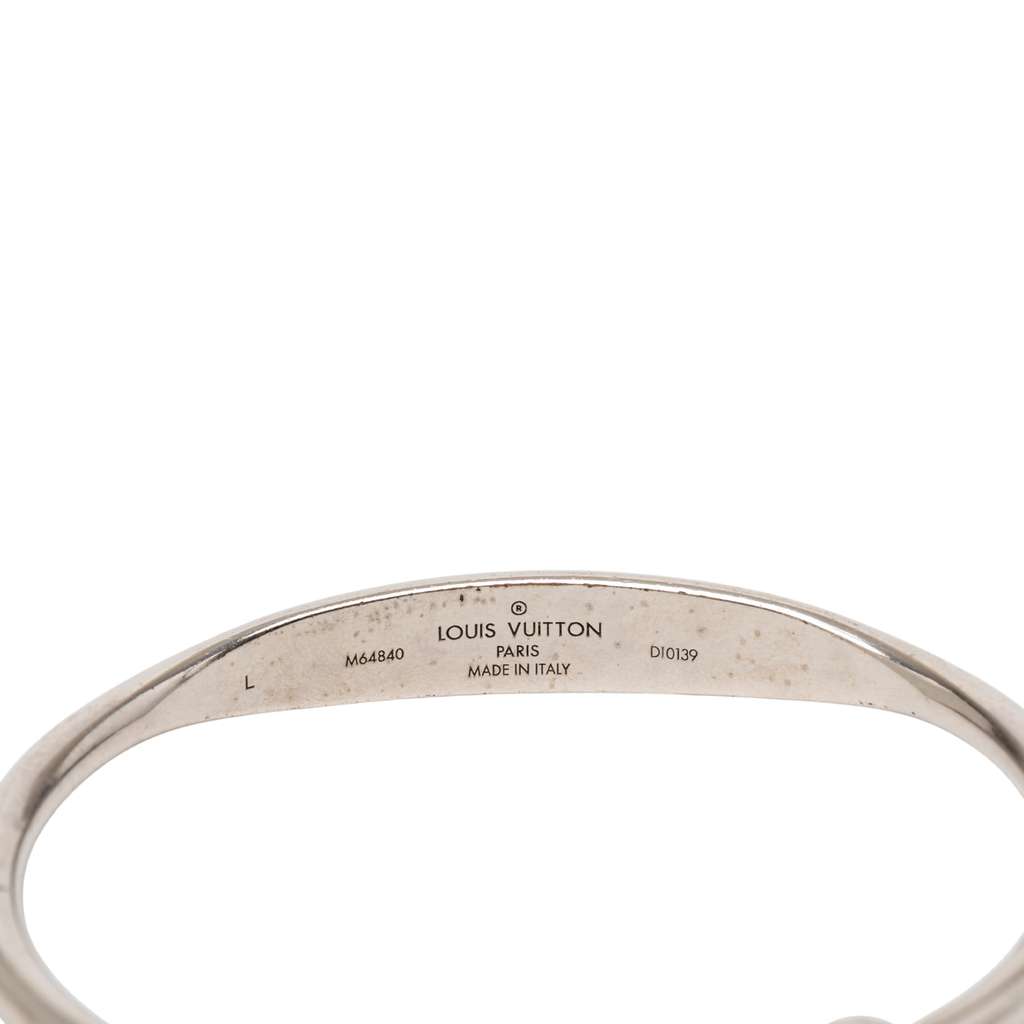 Louis Vuitton Palladium Plated Monogram Jonc Cuff Bracelet Silver Metal Good condition - Model View