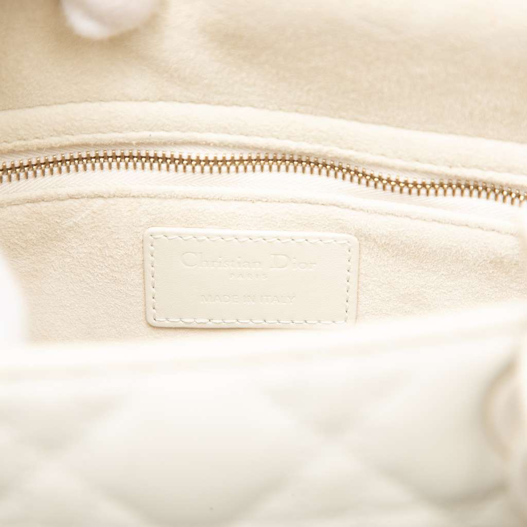Dior Medium Lambskin Cannage Lady Dior White Leather Good condition - Box View
