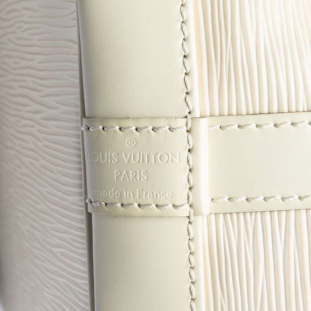 Louis Vuitton Epi Petit Noe White Leather Good condition - Box View
