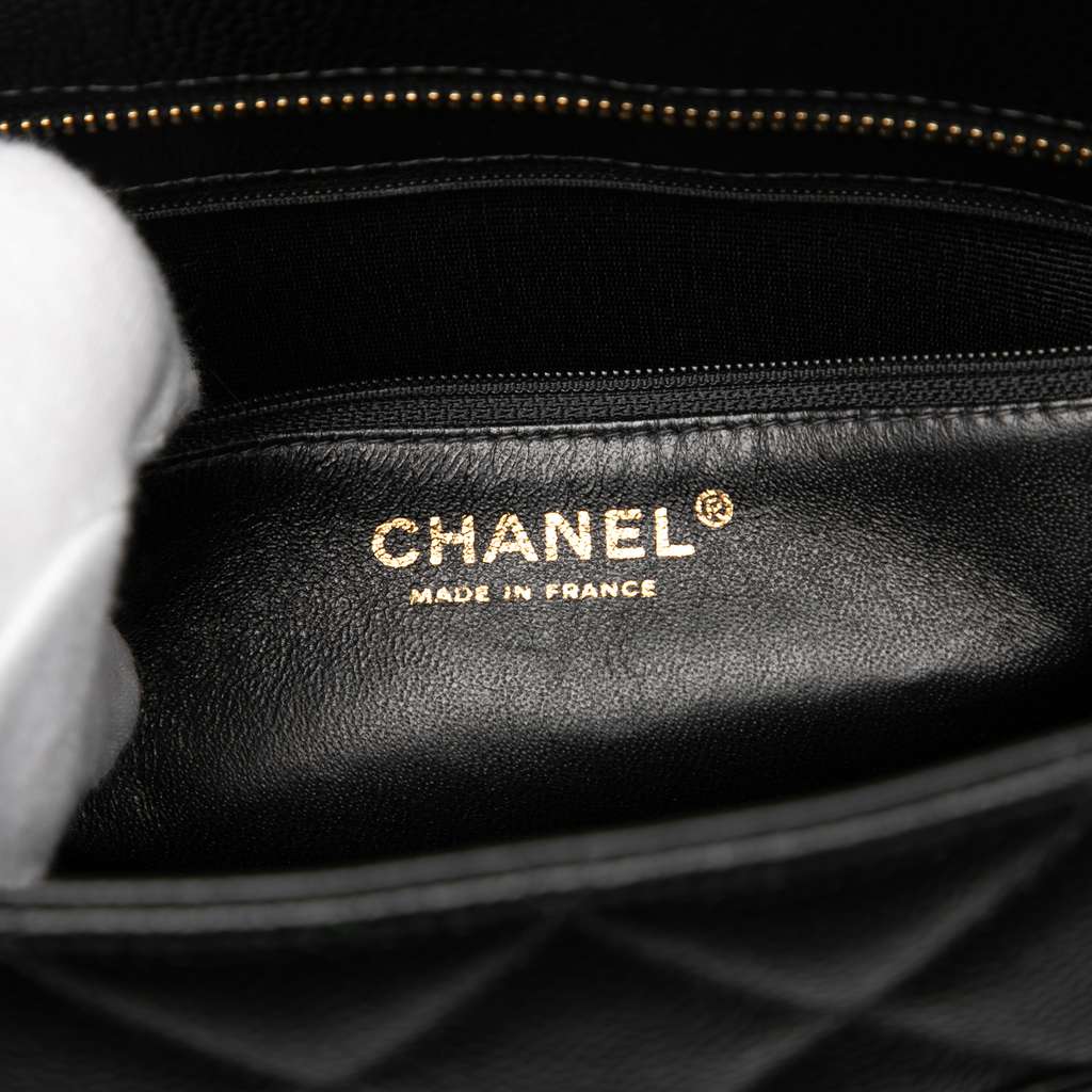 Chanel Caviar Medallion Tote Black Leather Good condition - Box View