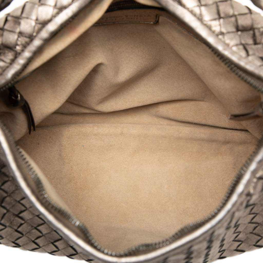 Bottega Veneta Small Metallic Nappa Intrecciato Veneta Hobo Gold Leather Good condition - Model View