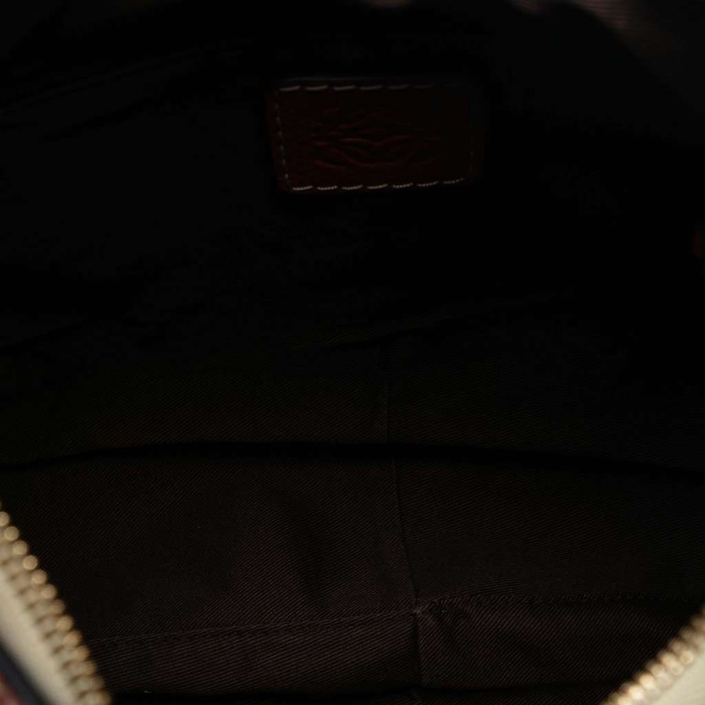 Loewe Anagram Canvas New Road Hobo Brown Canvas Good condition - Model View