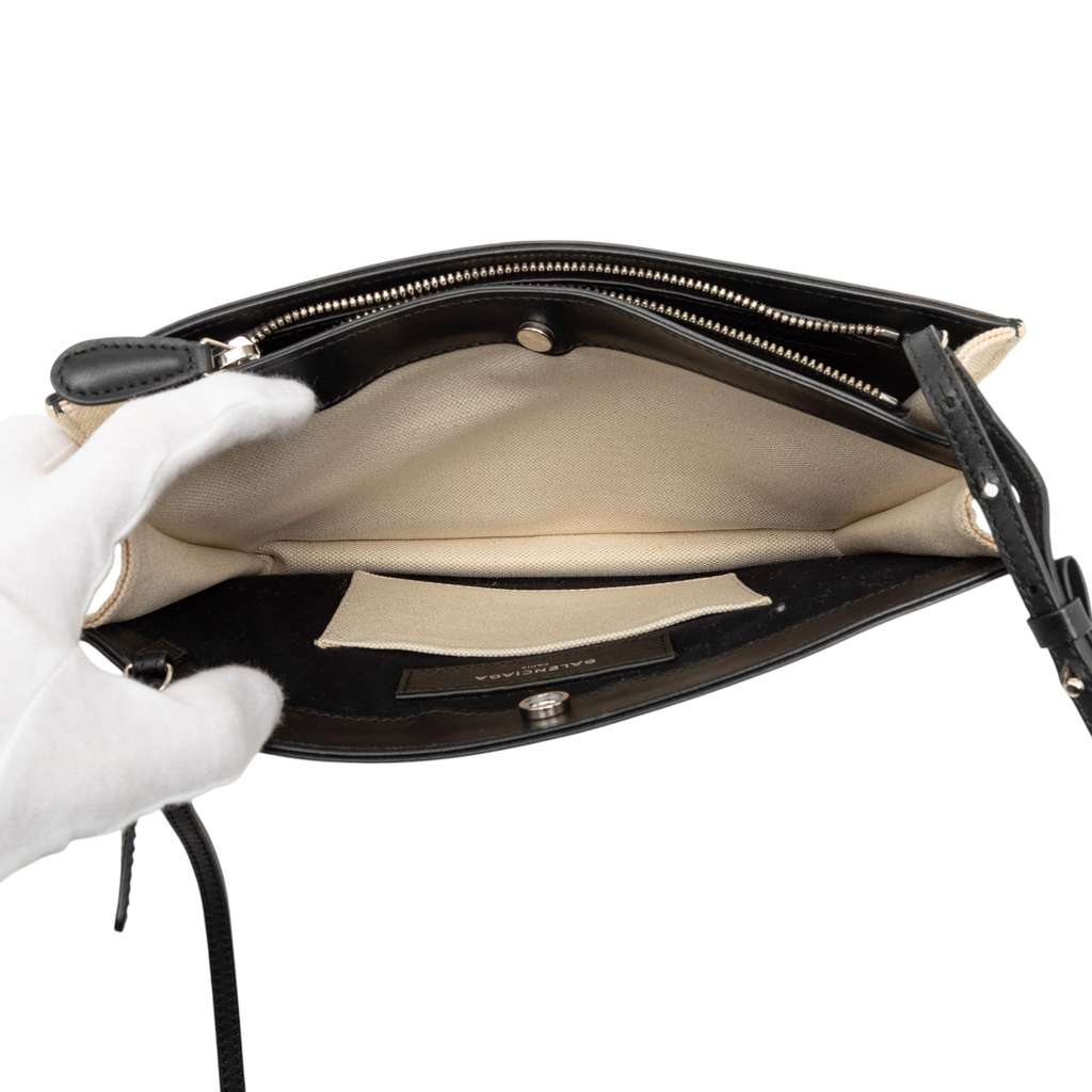 Balenciaga Canvas Navy Pochette Crossbody Brown Canvas Good condition - Model View