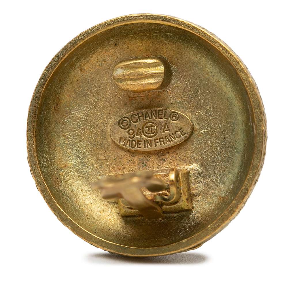 Chanel CC Gold Plated Round Clip On Earrings Gold Metal Good condition - Inside View