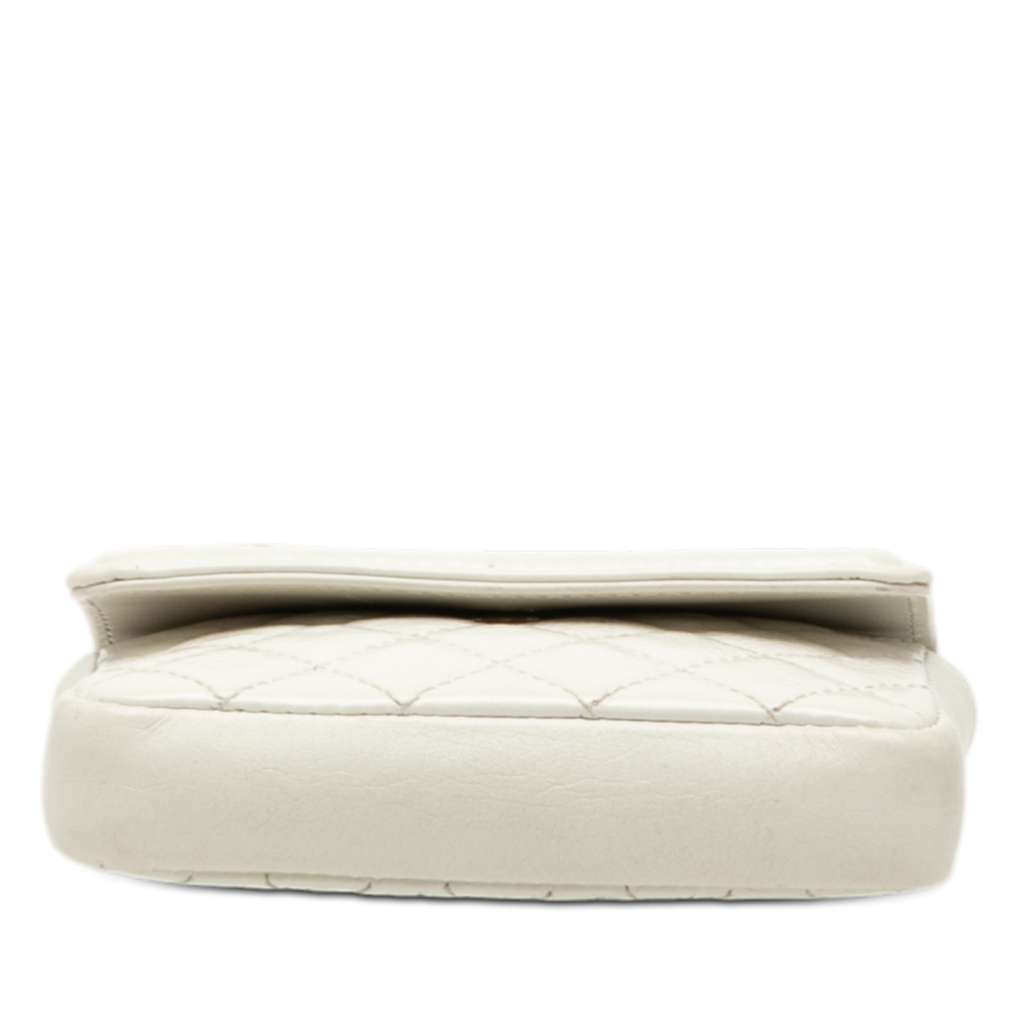 Chanel Mini CC Shiny Aged Calfskin Waist Bag White Leather Good condition - Inside View