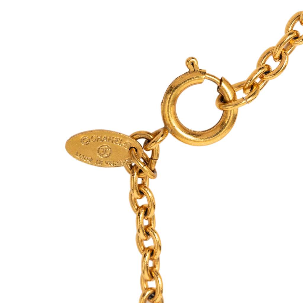 Chanel Gold Plated Quilted CC Pendant Necklace Gold Metal Good condition - Box View